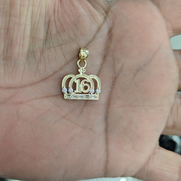 10kt Real Gold 16yrs Pendant for Girl
